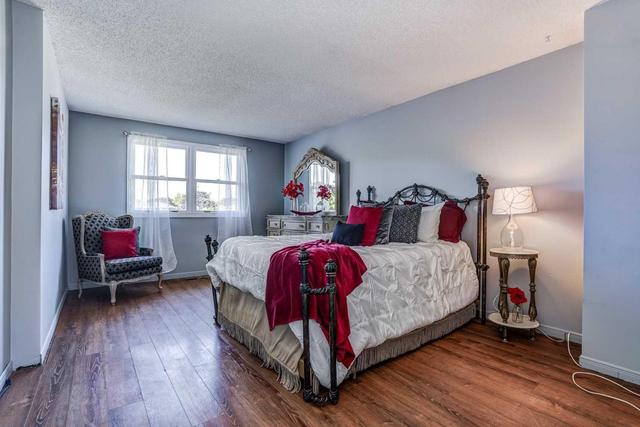 3 Clinton Crt, House detached with 4 bedrooms, 3 bathrooms and 4 parking in Clarington ON | Image 17