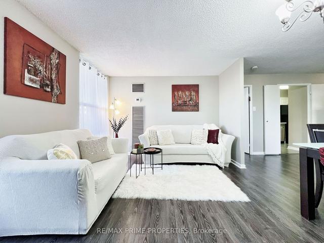 401 - 60 Inverlochy Blvd, Condo with 3 bedrooms, 2 bathrooms and 1 parking in Markham ON | Image 28