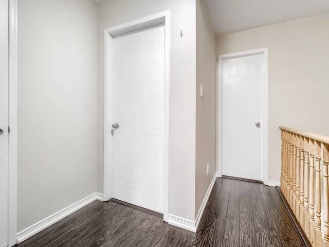64 Brisbane Crt, Townhouse with 3 bedrooms, 3 bathrooms and 2 parking in Brampton ON | Image 11