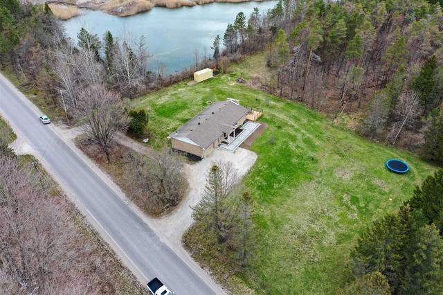 521 Scarlett Line, House detached with 3 bedrooms, 2 bathrooms and 11 parking in Oro Medonte ON | Image 27