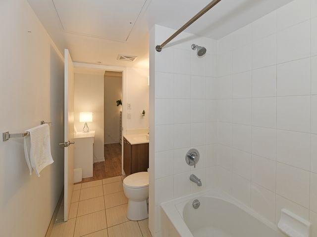 204 - 20 Joe Shuster Way, Condo with 1 bedrooms, 1 bathrooms and 0 parking in Toronto ON | Image 4