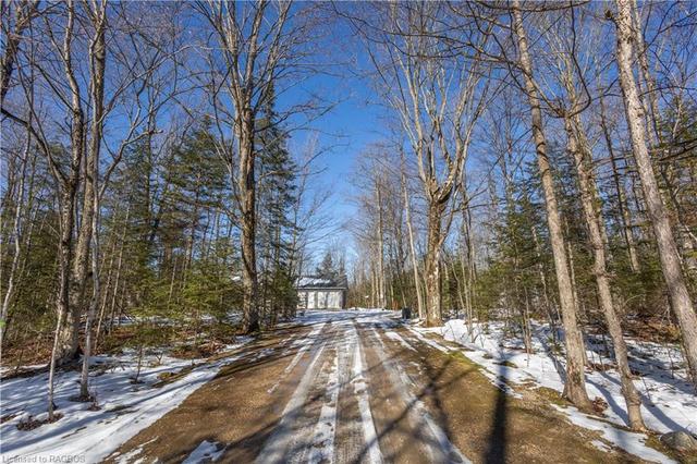 503125 Grey Road 12, House detached with 3 bedrooms, 2 bathrooms and 2 parking in West Grey ON | Image 12