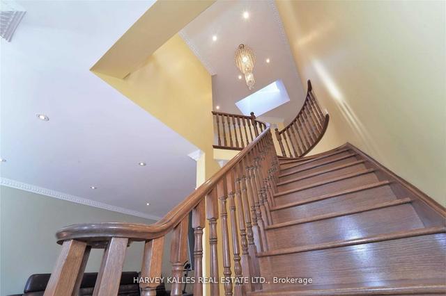 72 Branstone Rd, House detached with 4 bedrooms, 4 bathrooms and 6 parking in Toronto ON | Image 11