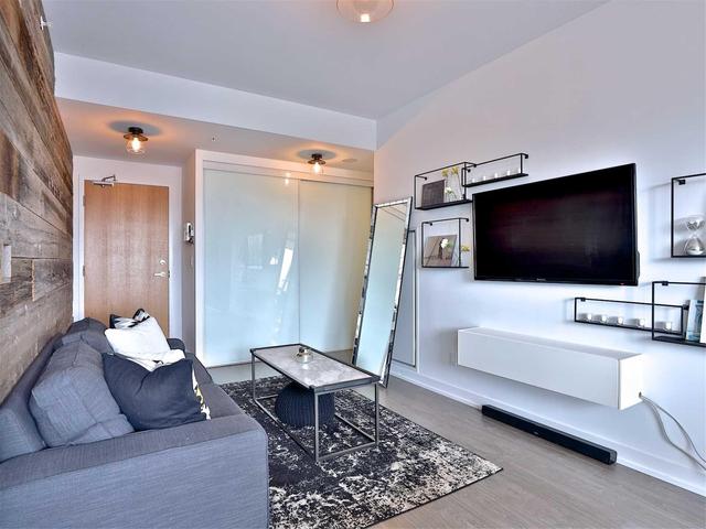 706 - 36 Howard Park Ave, Condo with 2 bedrooms, 2 bathrooms and 1 parking in Toronto ON | Image 12