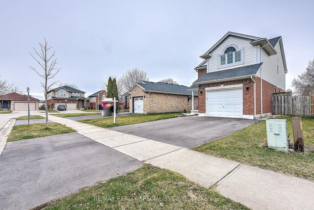 2260 Thornicroft Cres, House detached with 3 bedrooms, 4 bathrooms and 3 parking in London ON | Image 34