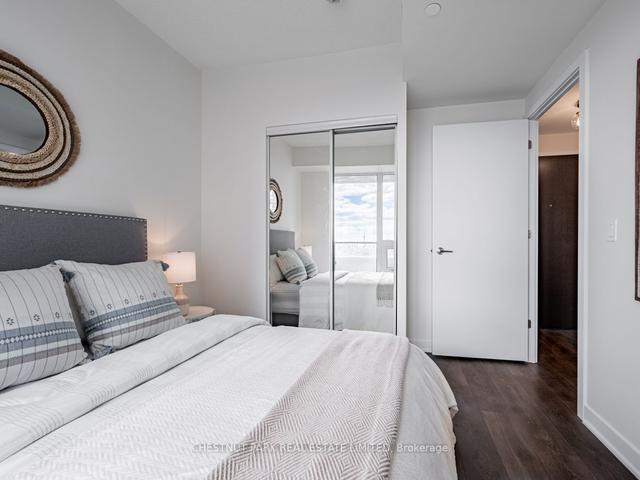 4407 - 2221 Yonge St, Condo with 1 bedrooms, 1 bathrooms and 0 parking in Toronto ON | Image 7