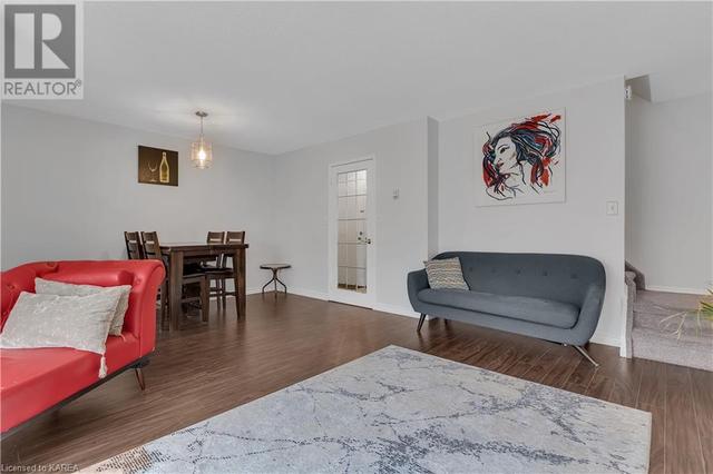 309 - 1010 Pembridge Crescent, Condo with 2 bedrooms, 1 bathrooms and 1 parking in Kingston ON | Image 11
