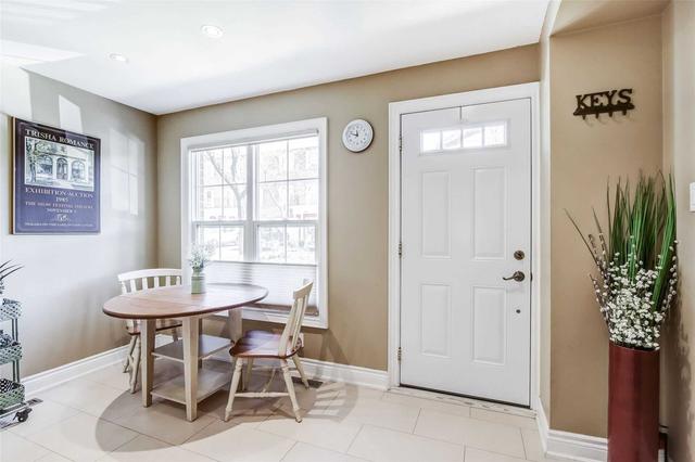 42 Stornwood Crt, Townhouse with 2 bedrooms, 4 bathrooms and 2 parking in Brampton ON | Image 33