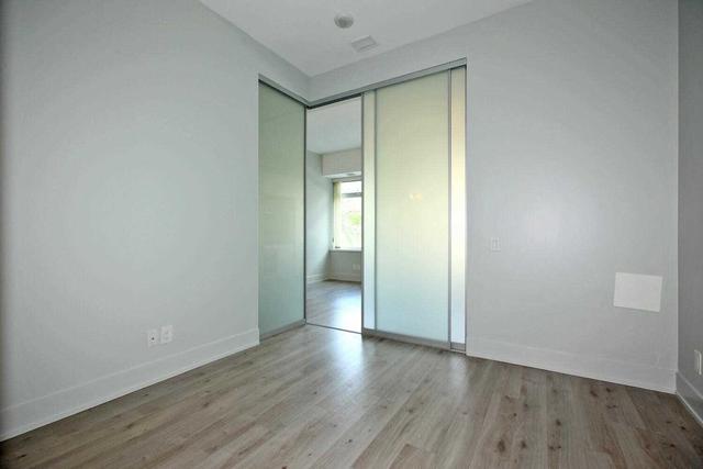 328 - 111 St Clair Ave W, Condo with 1 bedrooms, 1 bathrooms and 0 parking in Toronto ON | Image 7