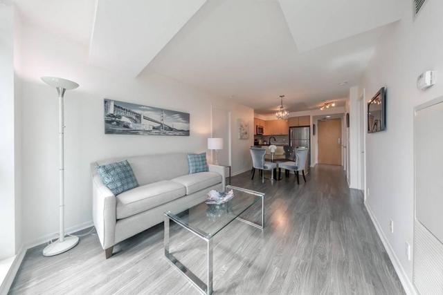 512 - 185 Legion Rd N, Condo with 2 bedrooms, 2 bathrooms and 1 parking in Toronto ON | Image 20