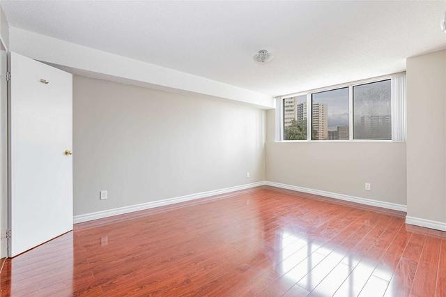 507 - 3700 Kaneff Cres, Condo with 2 bedrooms, 2 bathrooms and 1 parking in Mississauga ON | Image 10