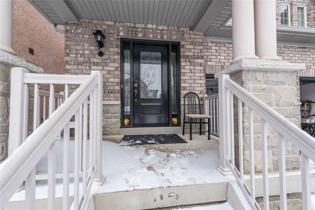 59 Manordale Cres, House semidetached with 3 bedrooms, 4 bathrooms and 4 parking in Vaughan ON | Image 1