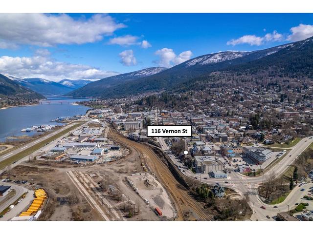 116 Vernon Street, Home with 0 bedrooms, 0 bathrooms and null parking in Nelson BC | Image 31