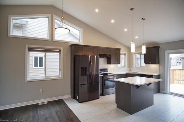 1213 Uppers Lane, House detached with 5 bedrooms, 3 bathrooms and 4 parking in Thorold ON | Image 22