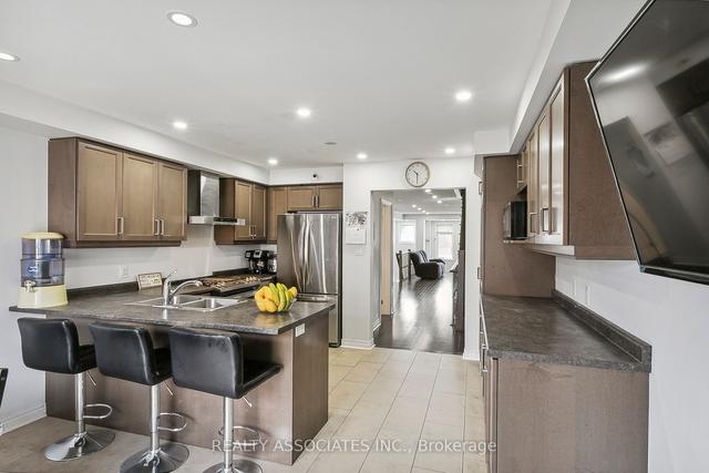 3634b St Clair Ave E, House attached with 4 bedrooms, 4 bathrooms and 1 parking in Toronto ON | Image 11