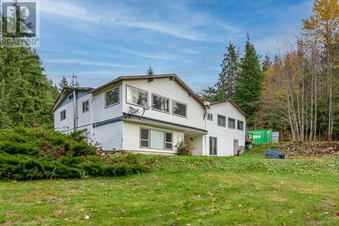 561 Sabre Rd, House detached with 3 bedrooms, 2 bathrooms and 6 parking in Strathcona A BC | Card Image