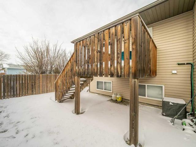 1102 44 Avenue N, Home with 3 bedrooms, 1 bathrooms and 3 parking in Lethbridge AB | Image 27