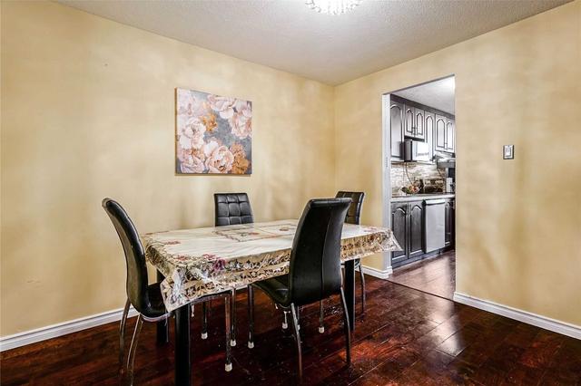 1509 - 15 Kensington Rd, Condo with 2 bedrooms, 1 bathrooms and 1 parking in Brampton ON | Image 2