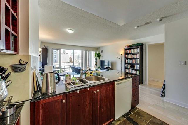 2513 - 210 Victoria St, Condo with 1 bedrooms, 2 bathrooms and 0 parking in Toronto ON | Image 23