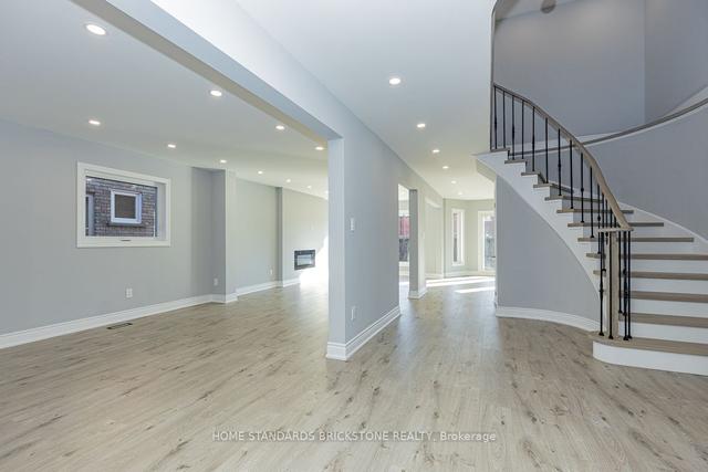 120 Castlehill Rd, House detached with 4 bedrooms, 5 bathrooms and 6 parking in Vaughan ON | Image 36