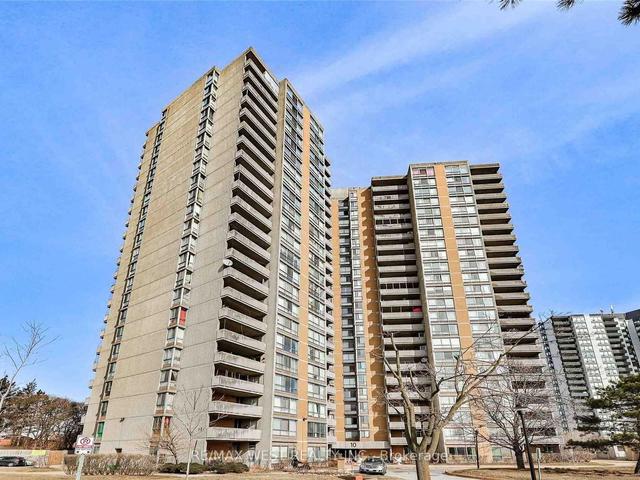 1111 - 10 Martha Eaton Way, Condo with 3 bedrooms, 2 bathrooms and 1 parking in Toronto ON | Image 12