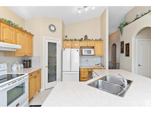 13567 149 Av Nw, House detached with 4 bedrooms, 3 bathrooms and null parking in Edmonton AB | Image 6