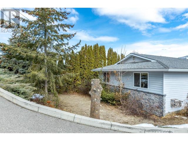 2215 Verde Vista Road, House detached with 4 bedrooms, 2 bathrooms and 7 parking in Kelowna BC | Image 46