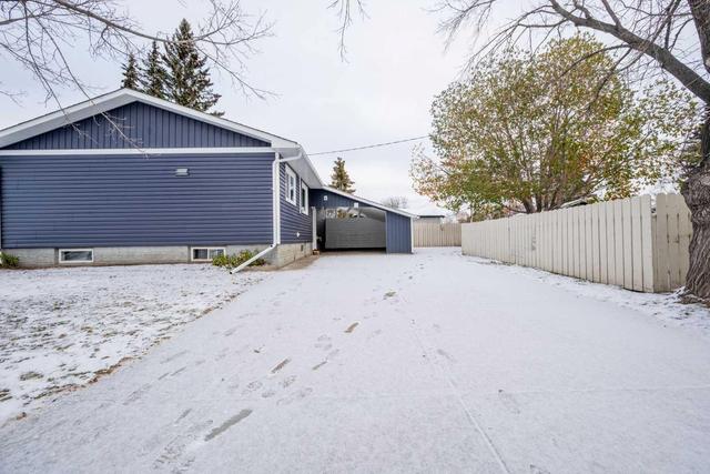 8501 100 Street, House detached with 2 bedrooms, 1 bathrooms and 10 parking in Grande Prairie AB | Image 3