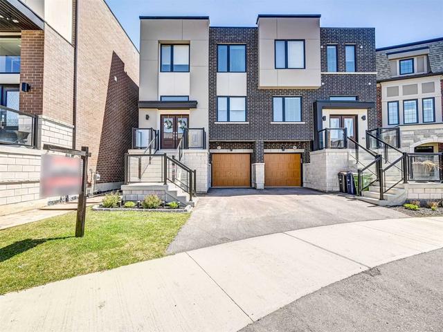 51 Vaudeville Dr, House semidetached with 3 bedrooms, 3 bathrooms and 3 parking in Toronto ON | Image 1