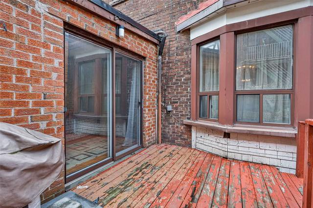 475 Grace St, House semidetached with 5 bedrooms, 2 bathrooms and 0 parking in Toronto ON | Image 33
