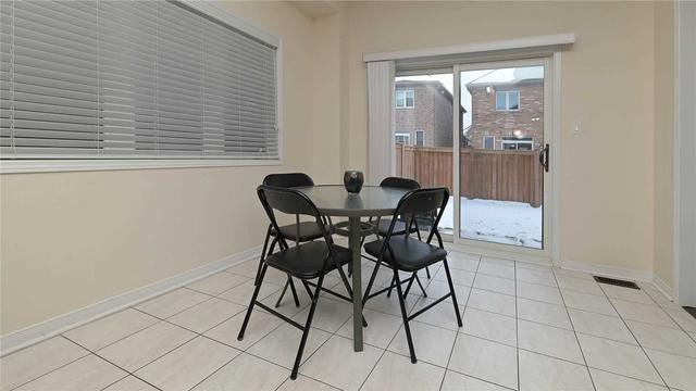 16 Thornapple St, House semidetached with 4 bedrooms, 4 bathrooms and 2 parking in Brampton ON | Image 7