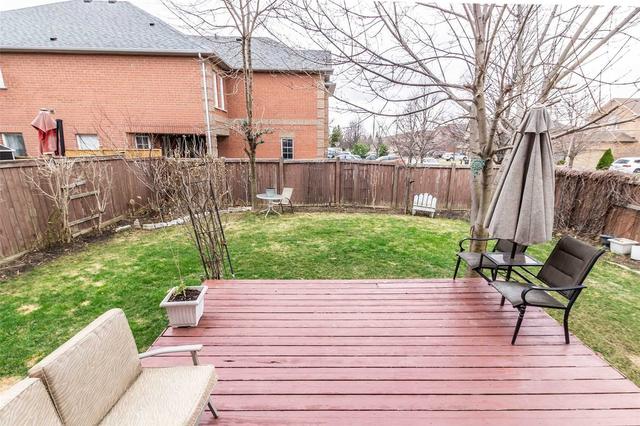 6268 Avonhurst Dr, House detached with 3 bedrooms, 3 bathrooms and 5 parking in Mississauga ON | Image 14
