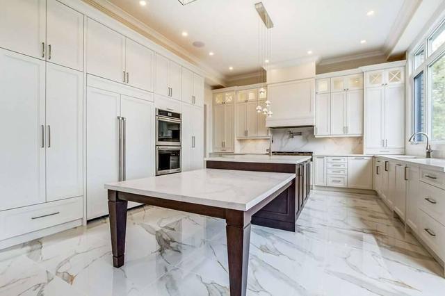 2545 Glengarry Rd, House detached with 4 bedrooms, 7 bathrooms and 8 parking in Mississauga ON | Image 4