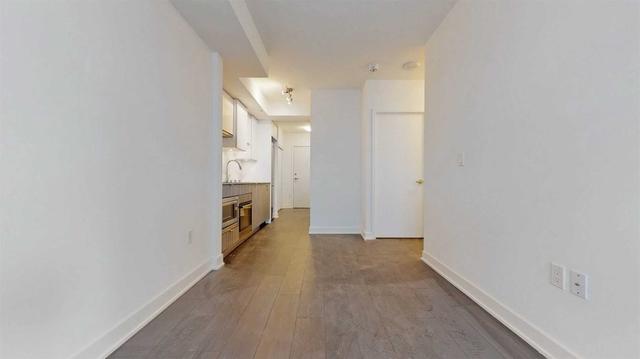 3207 - 99 Broadway Ave, Condo with 1 bedrooms, 1 bathrooms and 0 parking in Toronto ON | Image 16