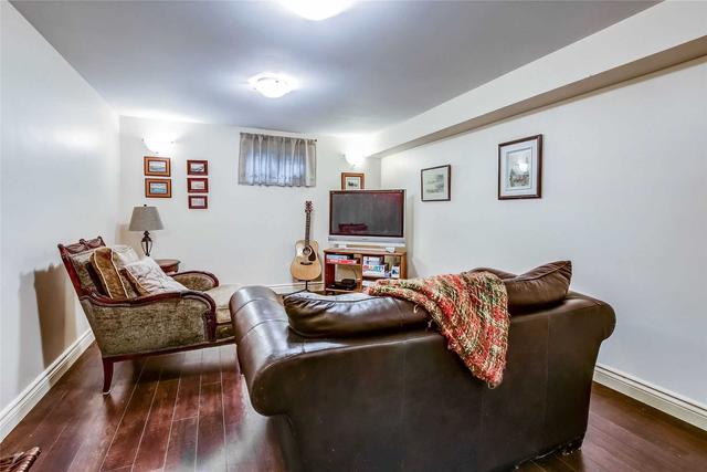 2794 Hollington Cres, House semidetached with 3 bedrooms, 3 bathrooms and 2 parking in Mississauga ON | Image 24
