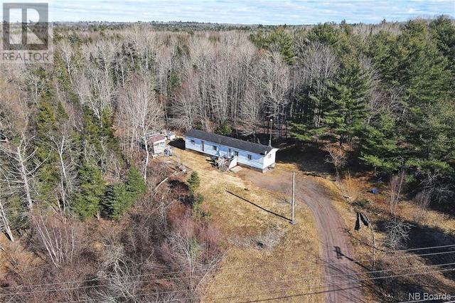 5704 Route 105, House detached with 3 bedrooms, 1 bathrooms and null parking in Cambridge NB | Image 1