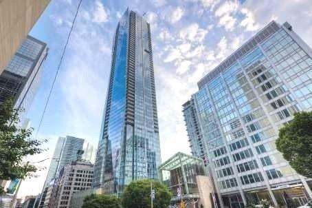 4204 - 180 University Ave, Condo with 1 bedrooms, 1 bathrooms and 1 parking in Toronto ON | Card Image