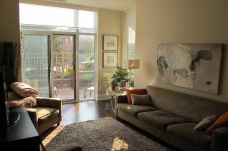 101 - 2470 Prince Michael Dr, Condo with 2 bedrooms, 2 bathrooms and 1 parking in Oakville ON | Image 2