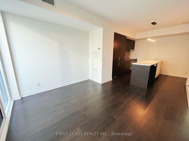 2405 - 100 Harbour St, Condo with 1 bedrooms, 1 bathrooms and 0 parking in Toronto ON | Image 13