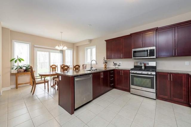 2992 Annalysse Dr, House detached with 4 bedrooms, 3 bathrooms and 4 parking in Orillia ON | Image 3