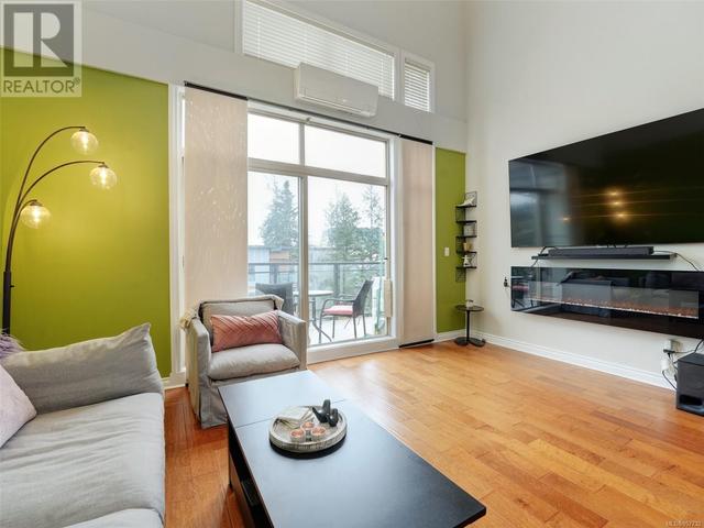 407 - 866 Goldstream Ave, Condo with 1 bedrooms, 2 bathrooms and 1 parking in Langford BC | Image 3
