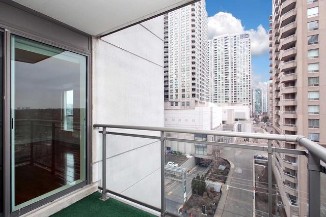 901 - 21 Hillcrest Ave, Condo with 1 bedrooms, 1 bathrooms and 1 parking in Toronto ON | Image 16