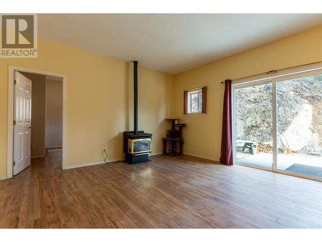 5 Marble Crt, House detached with 4 bedrooms, 1 bathrooms and null parking in Logan Lake BC | Image 14