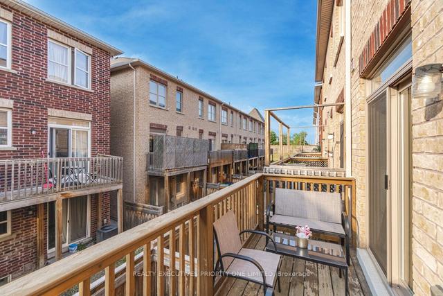 17 - 10 Porter Ave W, House attached with 3 bedrooms, 3 bathrooms and 2 parking in Vaughan ON | Image 10