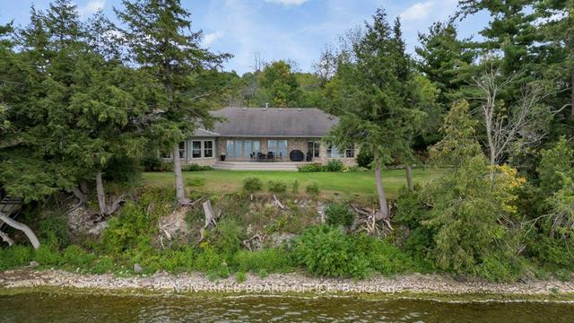 873 North Shore Rd, House detached with 3 bedrooms, 1 bathrooms and 10 parking in Frontenac Islands ON | Image 37