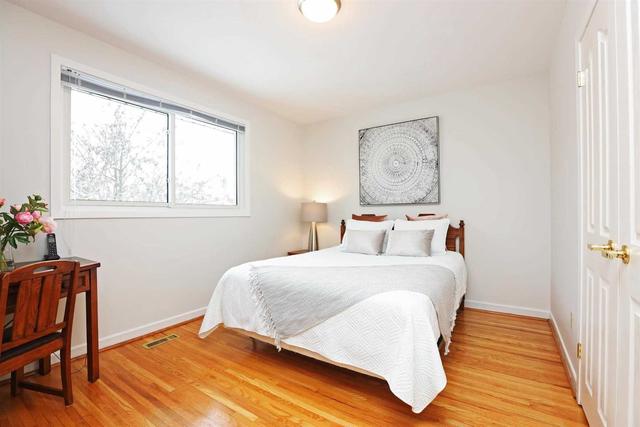 104 Grantbrook St, House detached with 4 bedrooms, 3 bathrooms and 4 parking in Toronto ON | Image 6