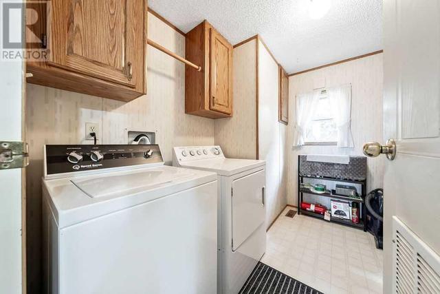 253067a Township Road 230, Home with 4 bedrooms, 2 bathrooms and null parking in Wheatland County AB | Image 26