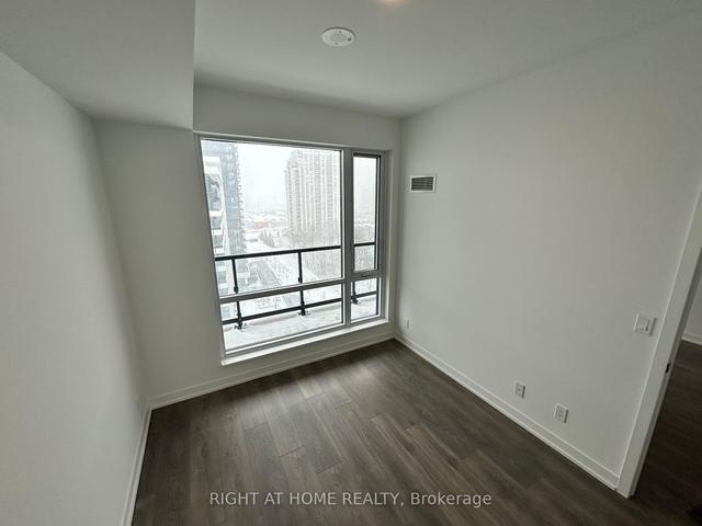 1220 - 7950 Bathurst St, Condo with 1 bedrooms, 1 bathrooms and 1 parking in Vaughan ON | Image 6