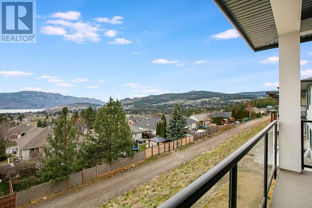 2811 Copper Ridge Drive, House detached with 4 bedrooms, 3 bathrooms and 4 parking in West Kelowna BC | Image 22
