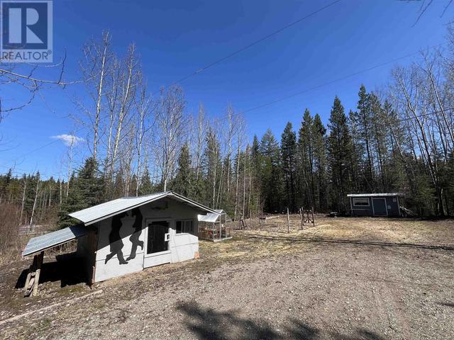 1071 Marsh Road, House detached with 3 bedrooms, 2 bathrooms and null parking in Cariboo I BC | Image 28